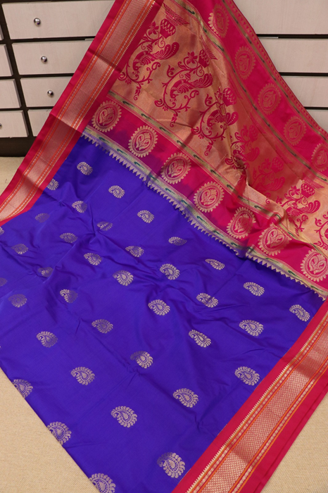 Kuyari Kadiyal Tana Silk Paithani