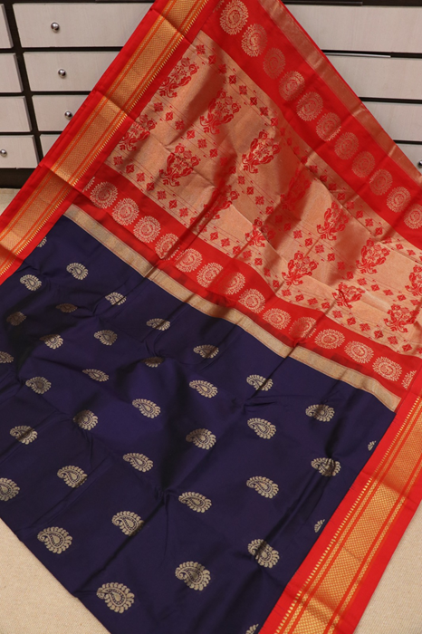 Kuyari Kadiyal Tana Silk Paithani