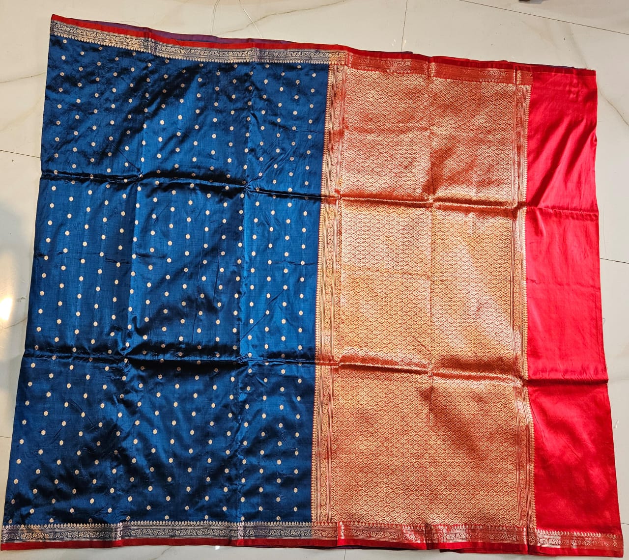Varanasi Pure Silk small Buti