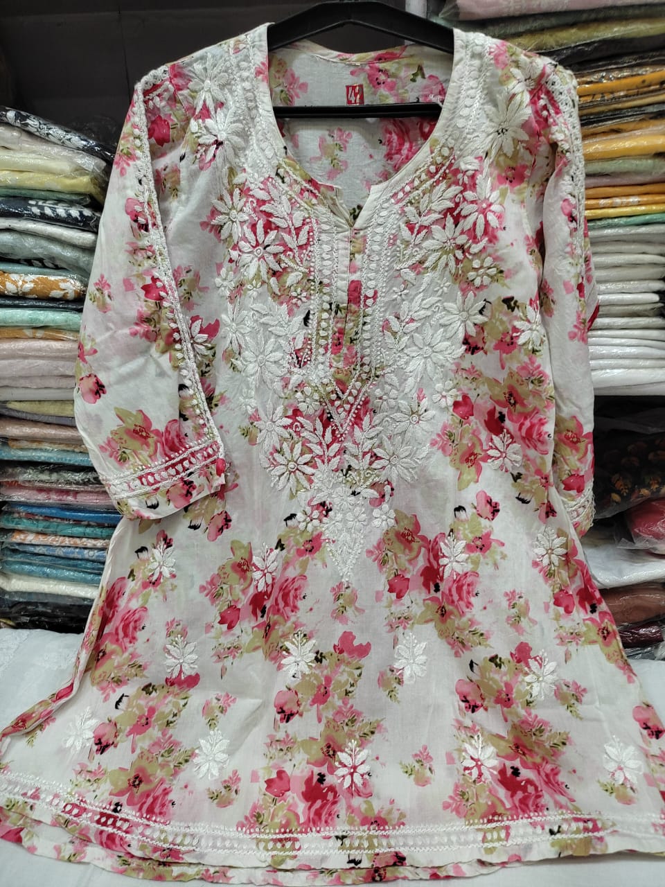 Lucknowi chikankari Kurti