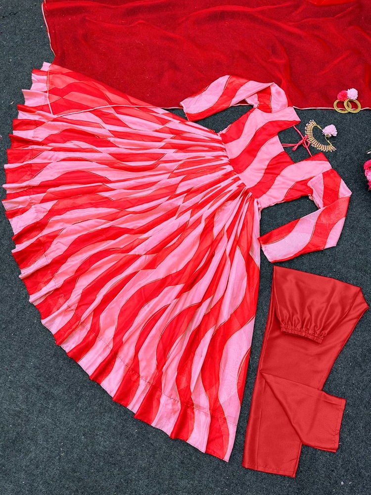 Tabby Silk Organza Kurta and Dupatta Set