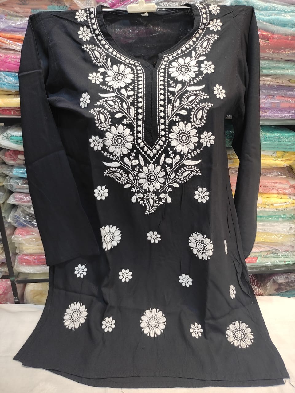 Lucknowi Chikankari Top