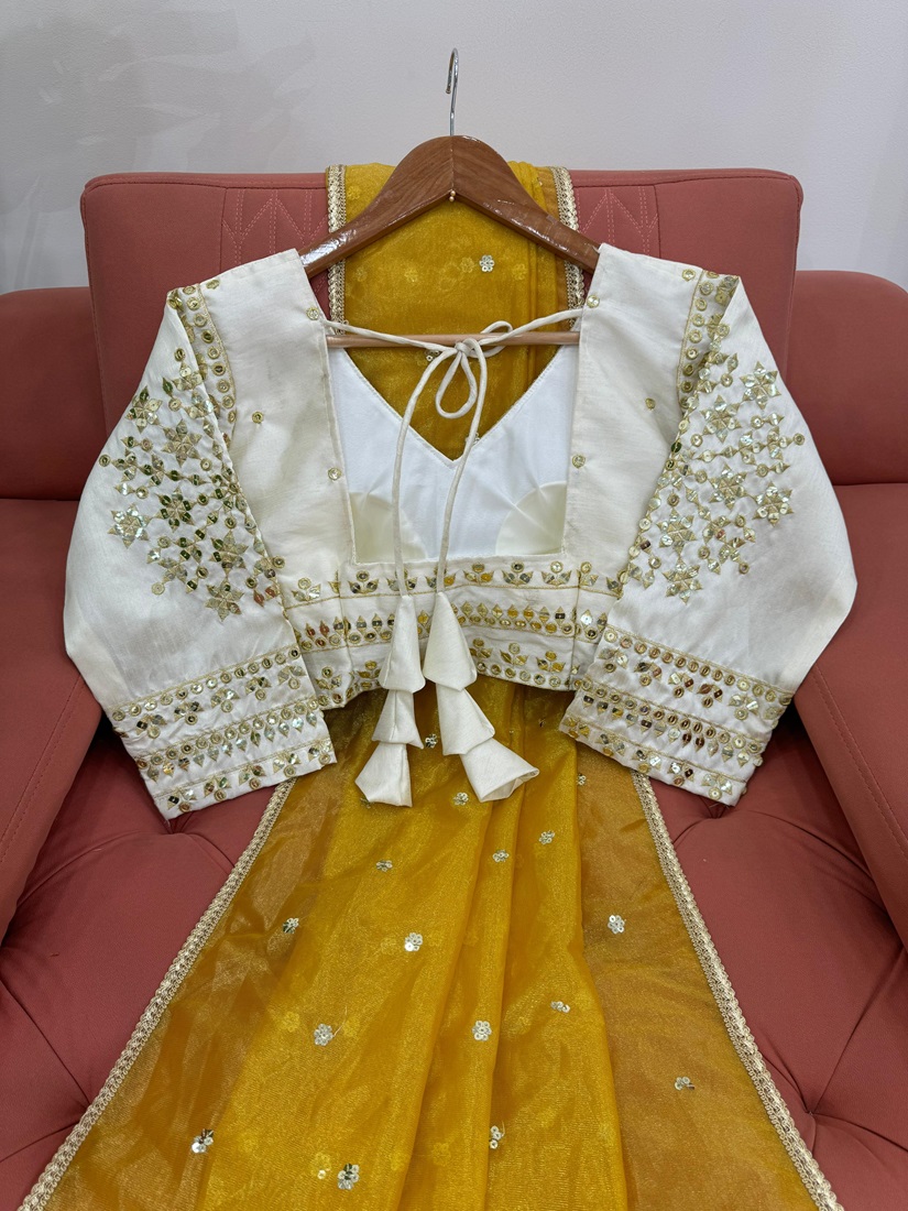 Designer Saree with Heavy Twill Net Fabric